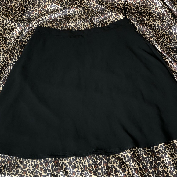 2 / $10 Dina Be Black Gold Beaded Skater Cut Skirt - Picture 6 of 10